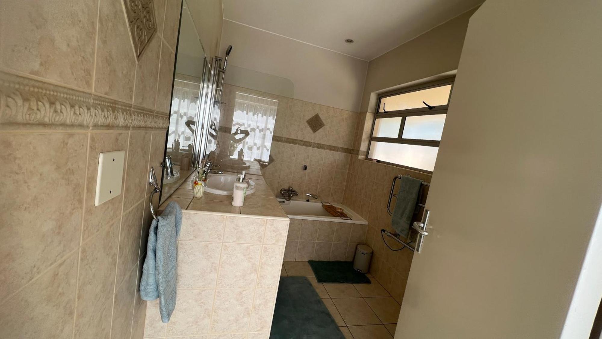 Privatunterkunft Sizanazo - In The Heart Of Northcliff Hill