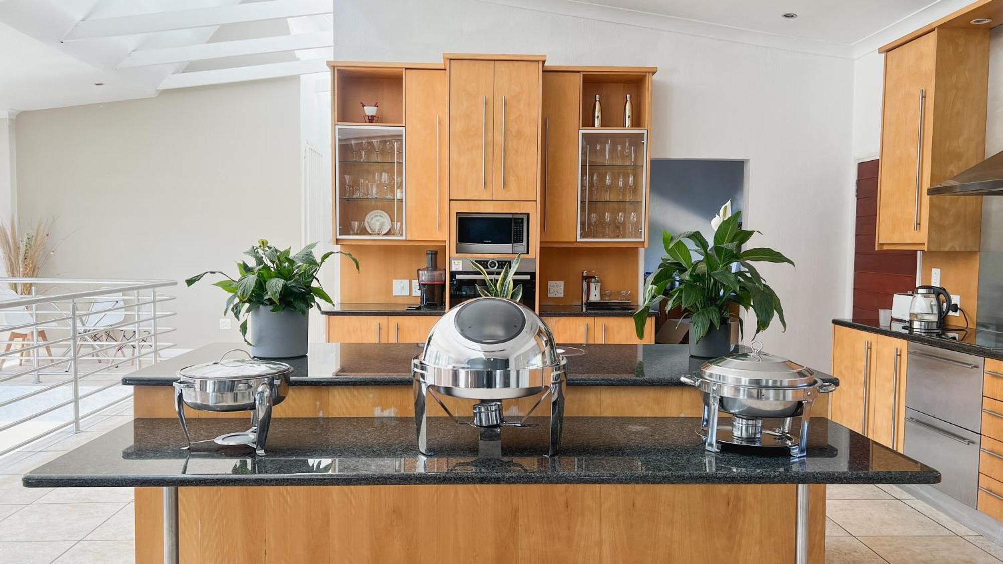 Sizanazo - In The Heart Of Northcliff Hill Privatunterkunft *
